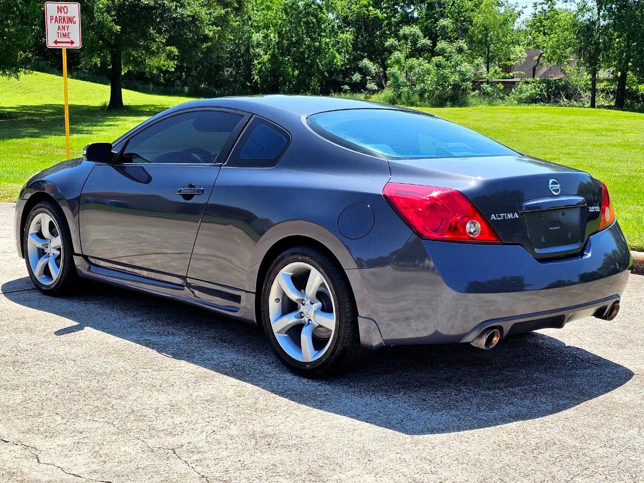 Used 2008 Nissan Altima 3.5 SE image 8
