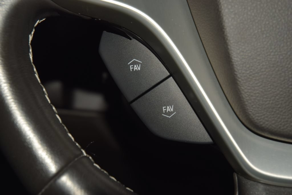 Used 2017 Chevrolet Corvette Grand Sport RWD image 41
