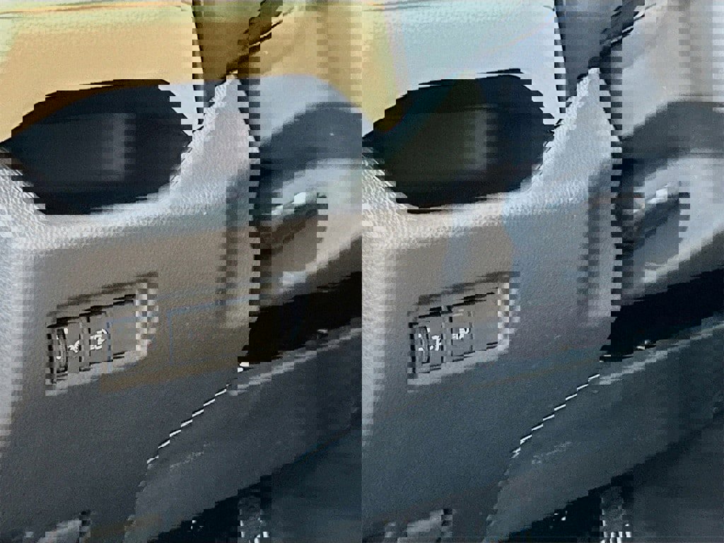 New 2025 Toyota RAV4 LE image 10