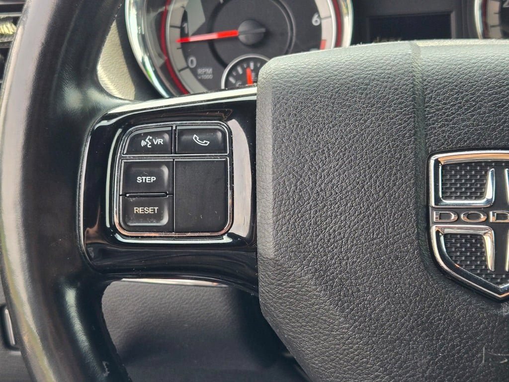 Used 2020 Dodge Grand Caravan SE FWD image 27