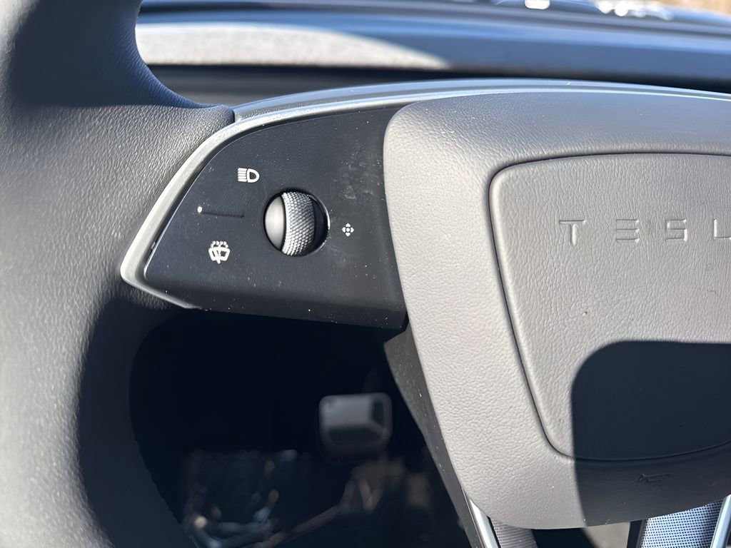 Used 2026 Tesla Model Y Long Range image 17