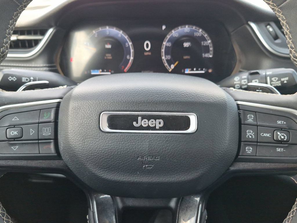 Used 2023 Jeep Grand Cherokee L Laredo AWD/4WD image 22