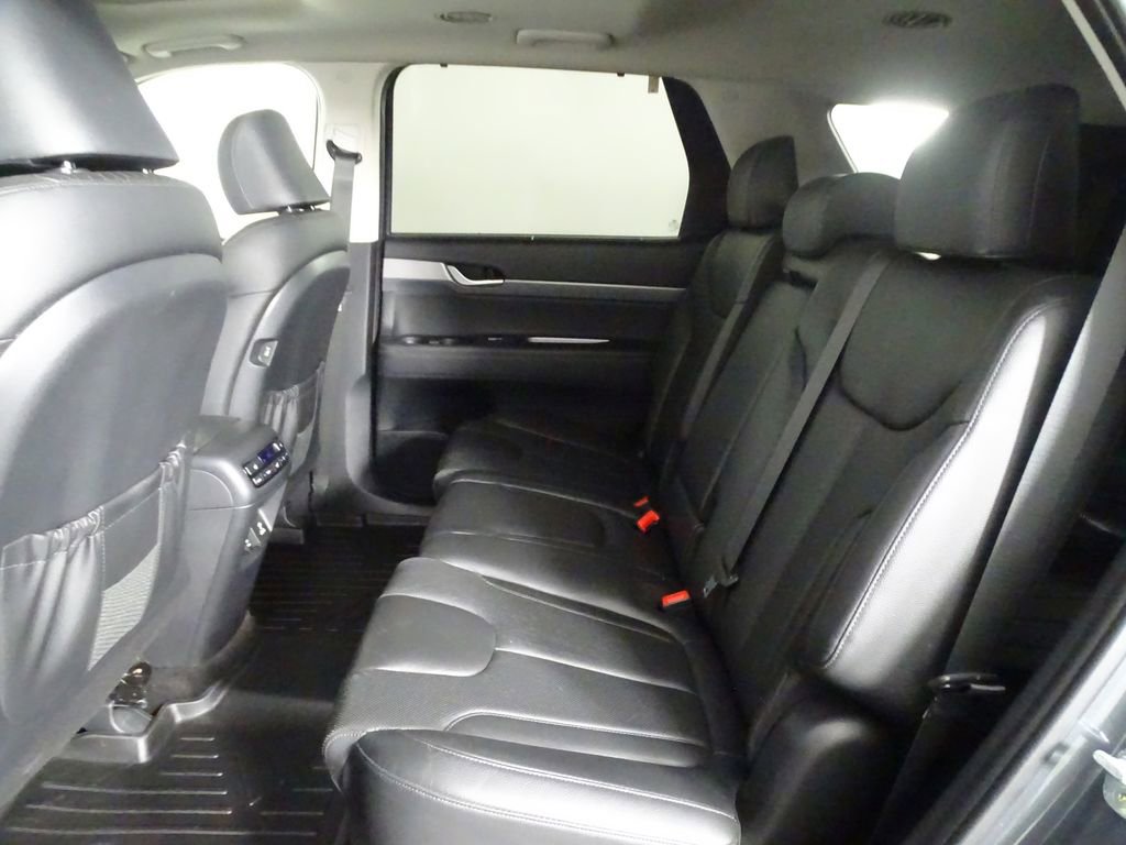 Used 2022 Hyundai Palisade SEL w/ 8P Bench Seat Package image 14