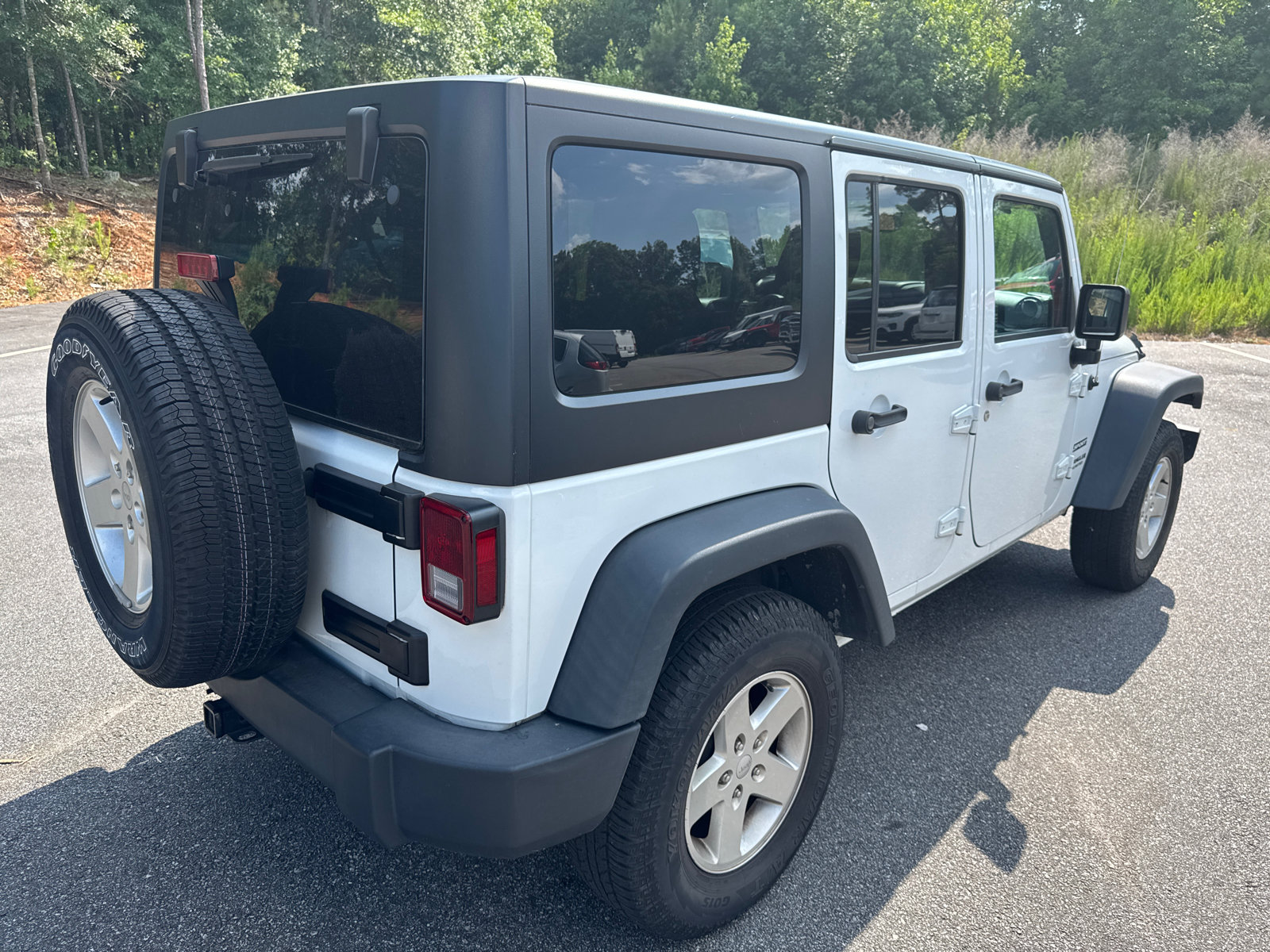 Used 2017 Jeep Wrangler Unlimited Sport w/ Quick Order Package 24S AWD/4WD image 5