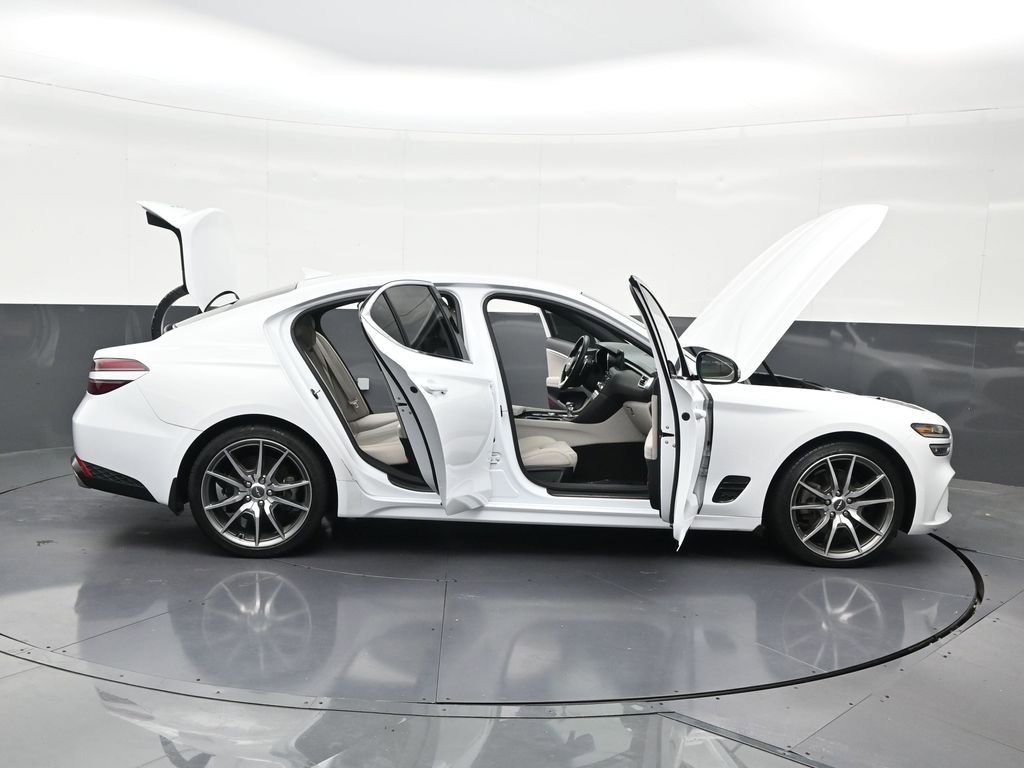 Used 2023 Genesis G70 2.0T RWD image 37