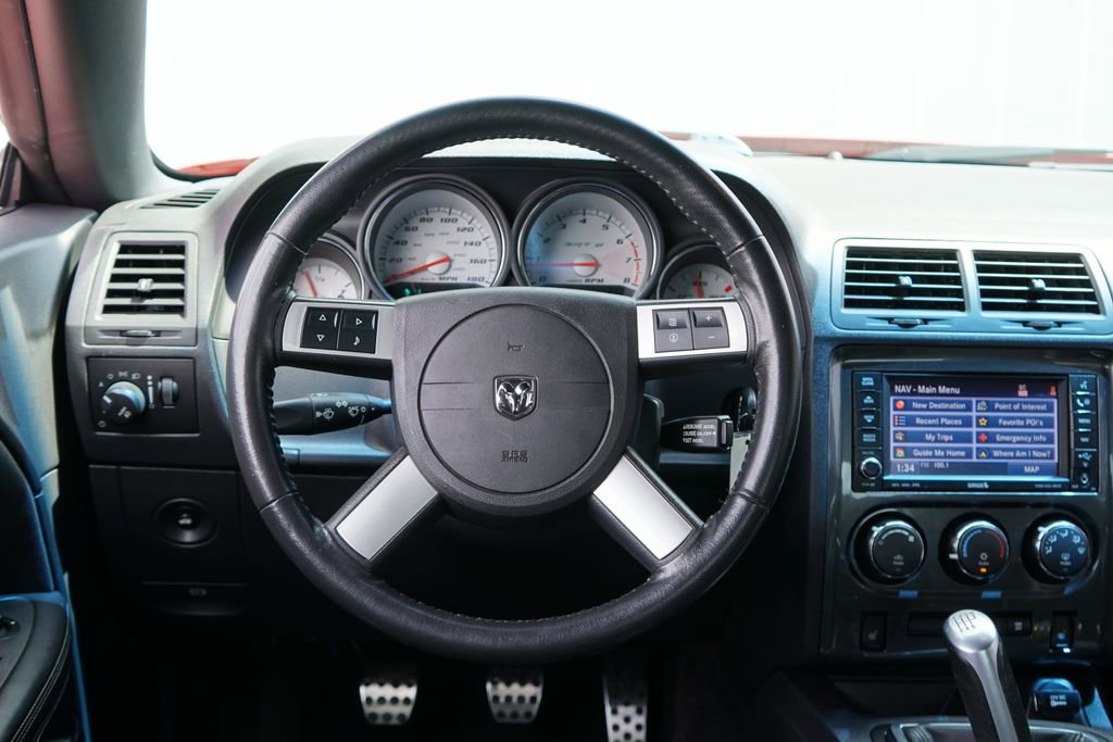 Used 2009 Dodge Challenger SRT8 RWD image 11