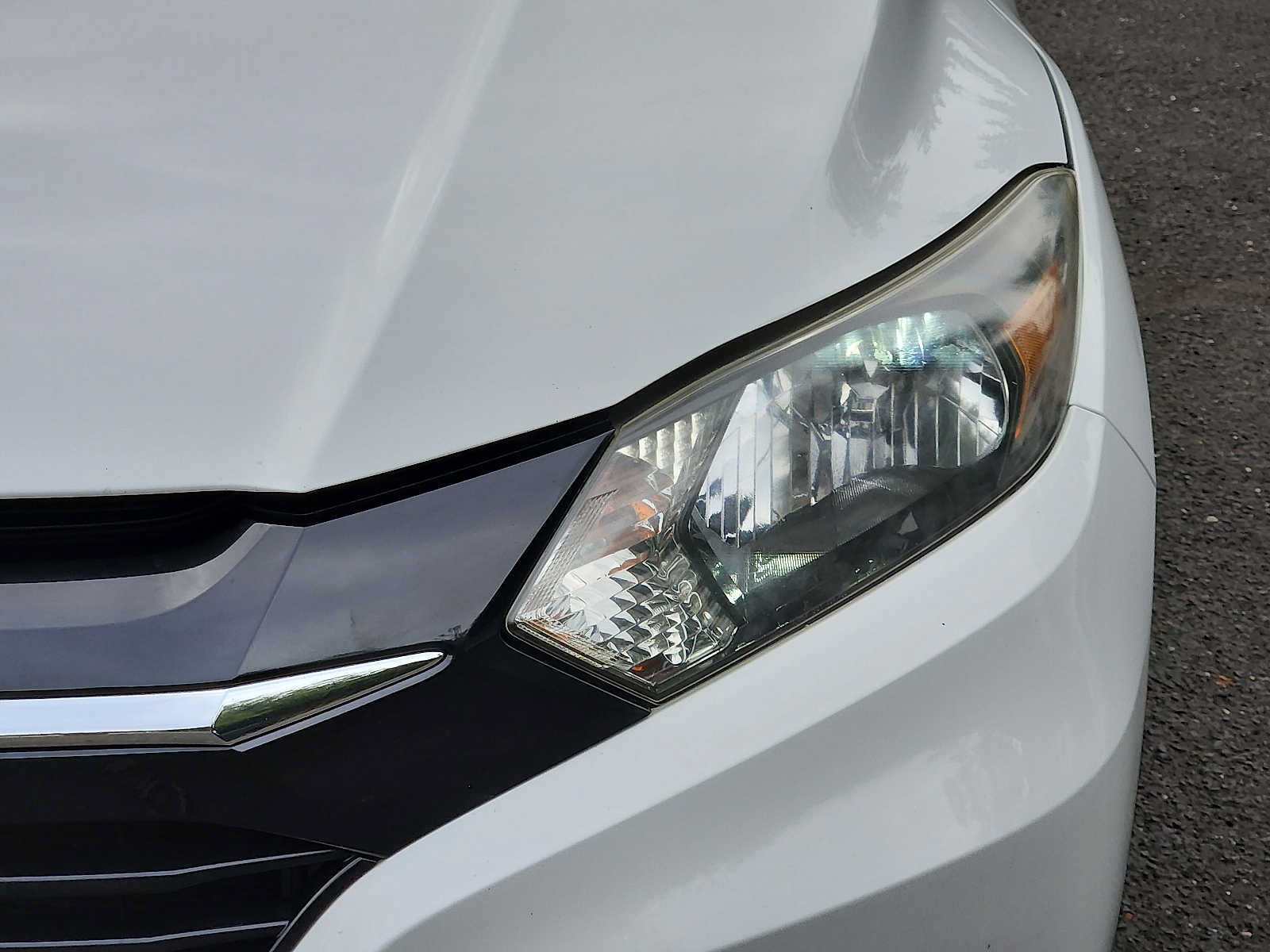 Used 2018 Honda HR-V EX image 9