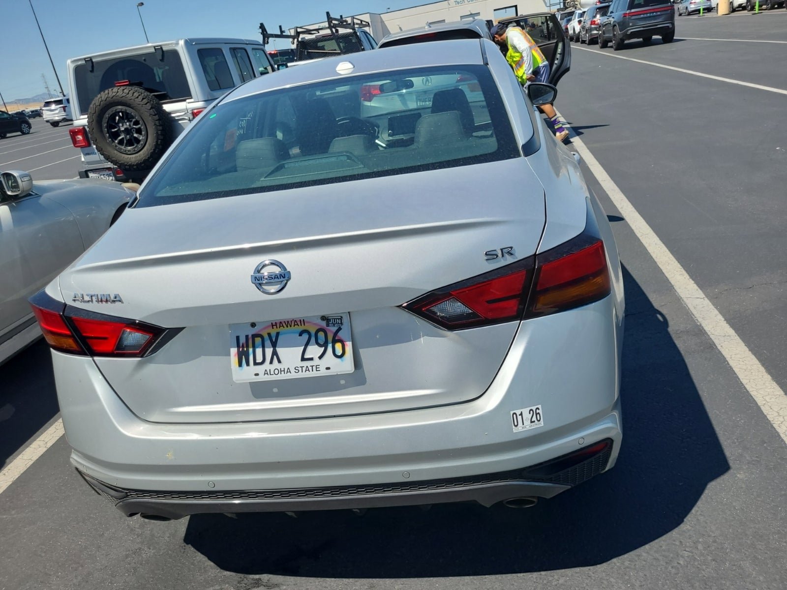 Used 2021 Nissan Altima 2.5 SR FWD image 2