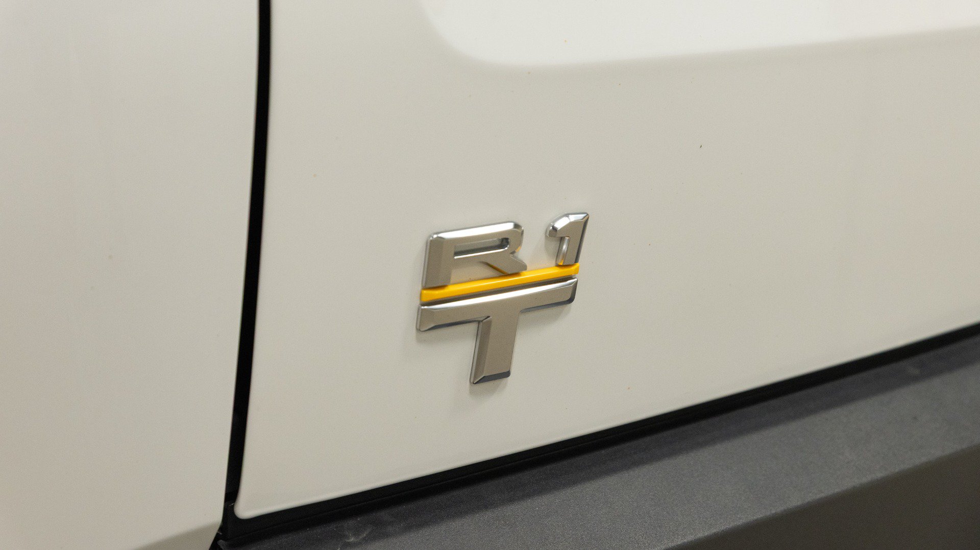 Used 2022 Rivian R1T Adventure AWD/4WD image 13