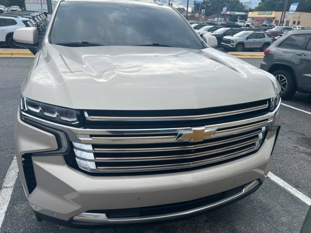 Used 2021 Chevrolet Tahoe High Country w/ Premium Package RWD image 2