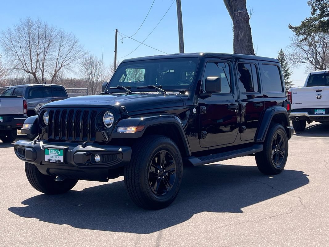 Used 2020 Jeep Wrangler Unlimited Sahara AWD/4WD image 4