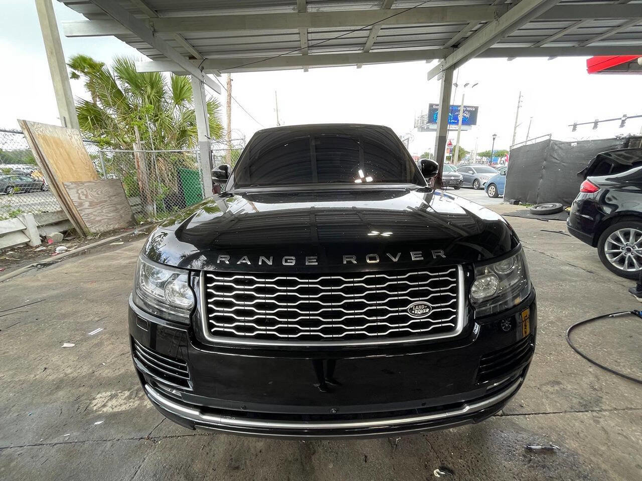 Used 2016 Land Rover Range Rover HSE AWD/4WD image 1