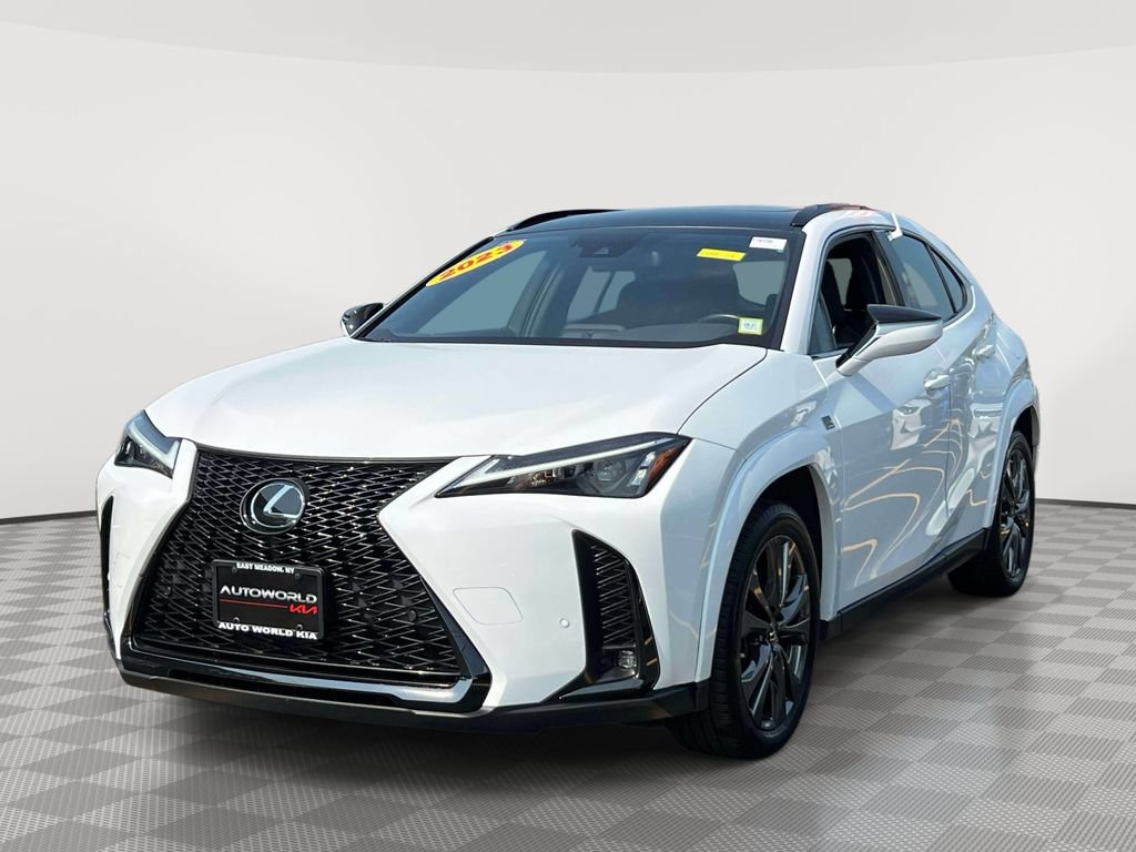 Used 2024 Lexus UX 250h F Sport AWD/4WD image 3