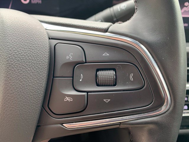 Used 2025 Buick Envista Avenir FWD image 29