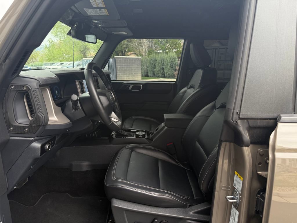 Used 2025 Ford Bronco Outer Banks AWD/4WD image 35