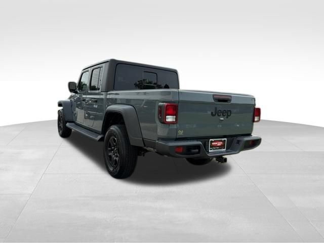 Used 2024 Jeep Gladiator Sport AWD/4WD image 6