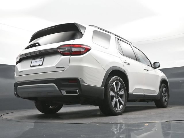 Used 2023 Honda Pilot Touring image 30