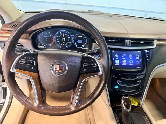 Used 2013 Cadillac XTS Premium image 8