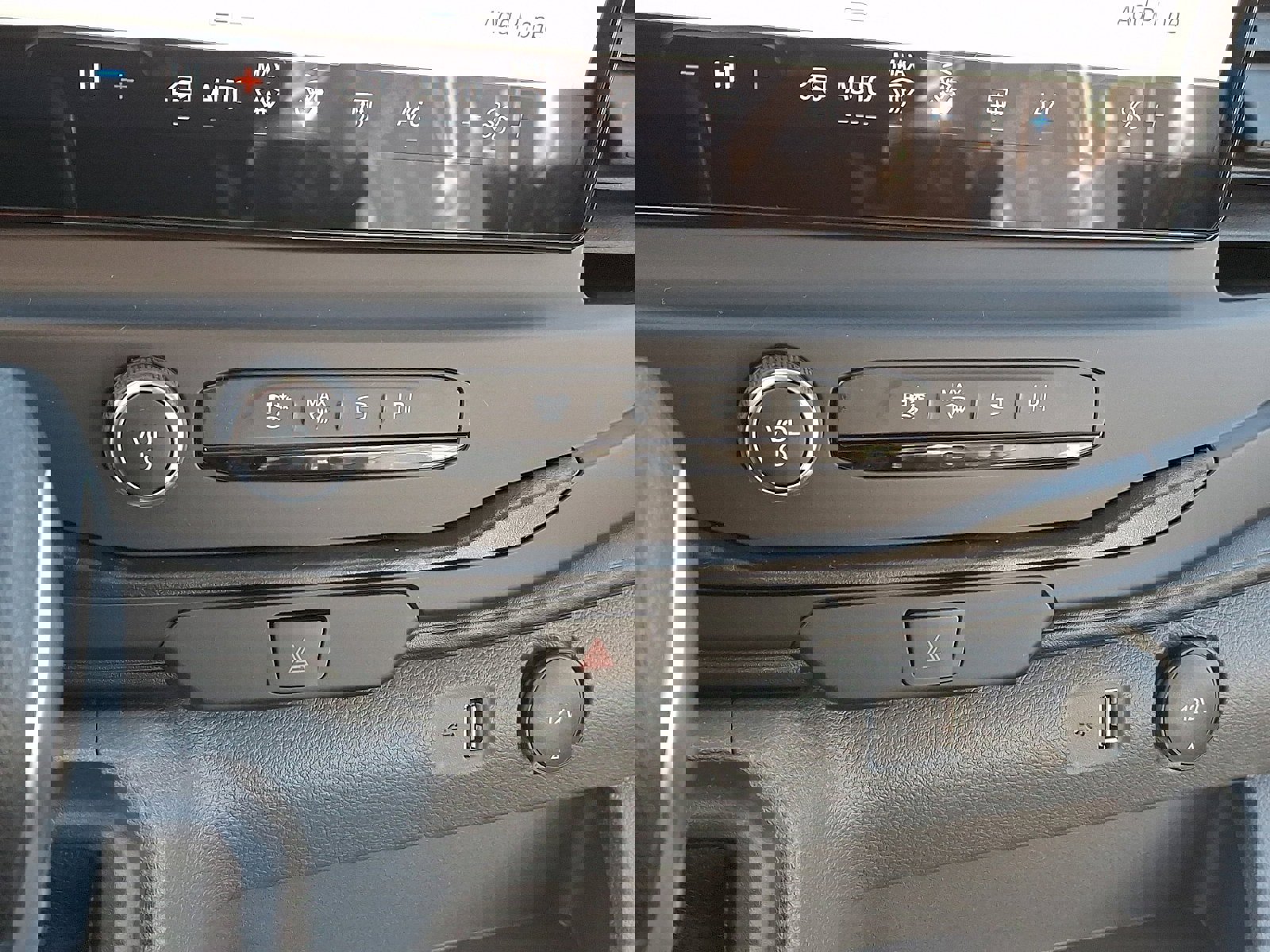 New 2026 Ford Transit 150 148 Medium Roof w/ Load Area Protection Package image 16