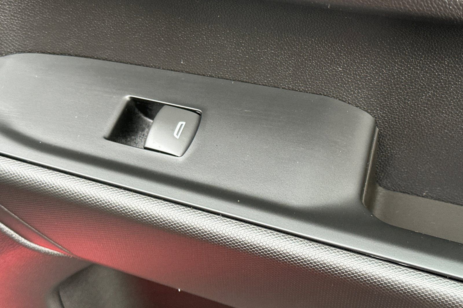 Used 2025 Chevrolet Silverado 1500 Custom image 22