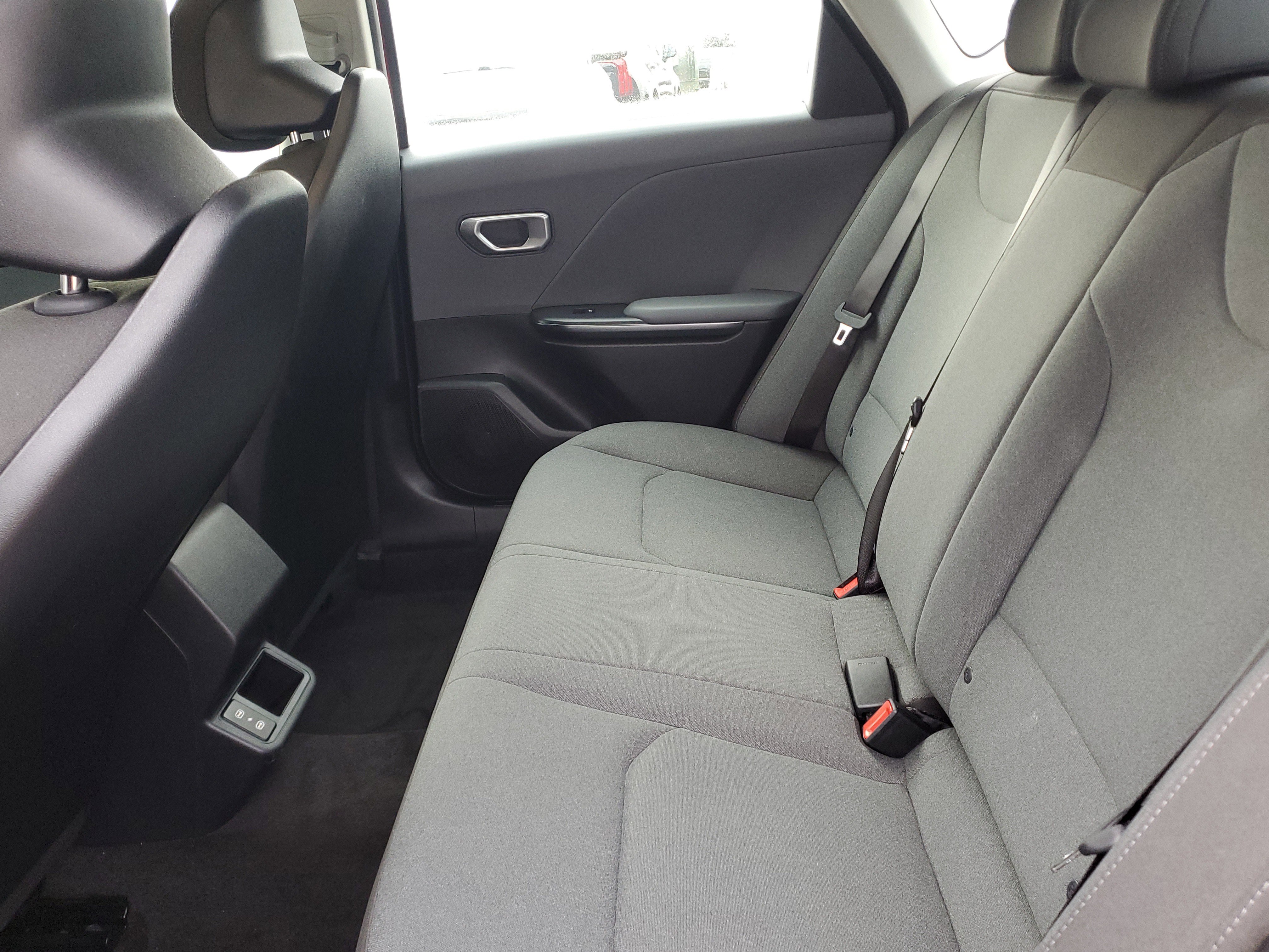 Used 2025 Kia K4 LXS image 10