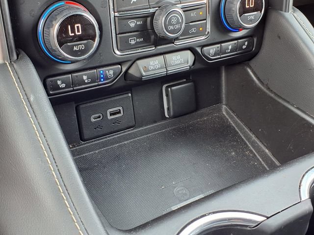 Used 2022 Chevrolet Suburban Premier AWD/4WD image 14