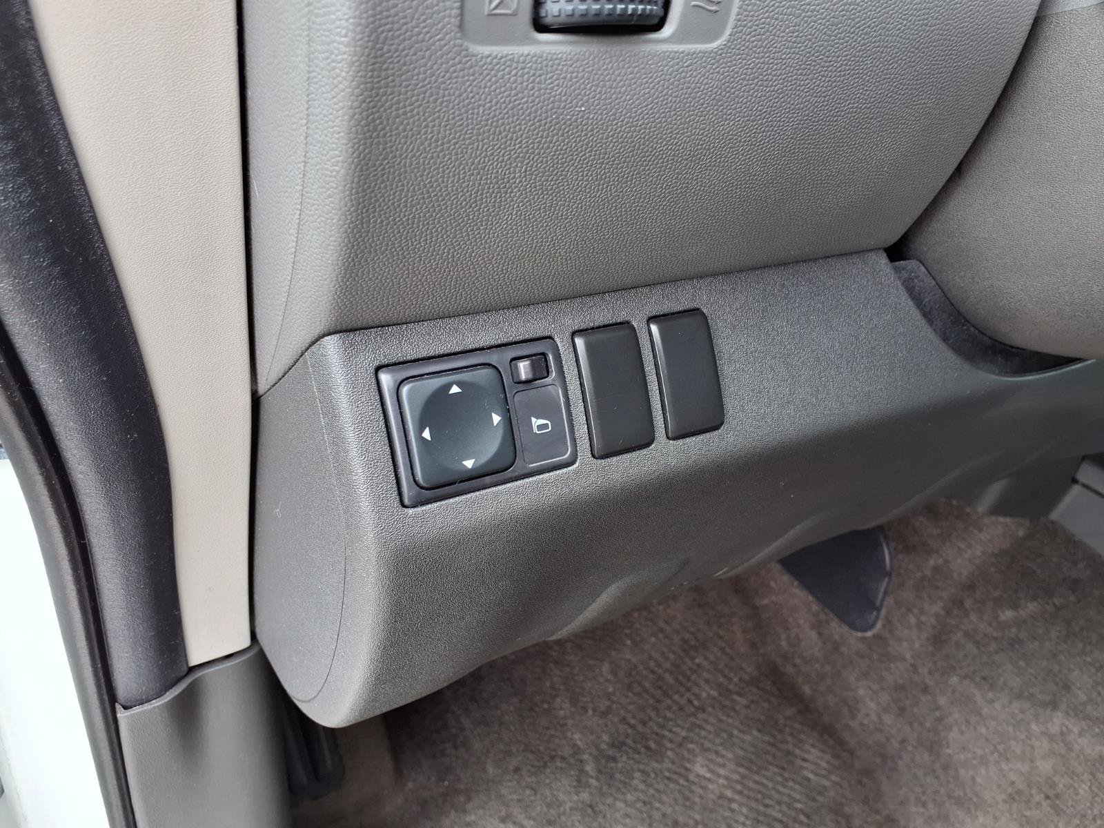 Used 2015 Nissan Xterra S w/ Value Package RWD image 21