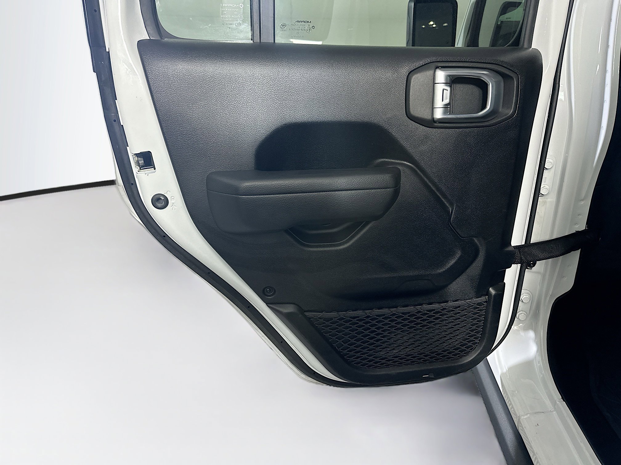Used 2023 Jeep Wrangler Unlimited w/ 8.4" Radio Group AWD/4WD image 26