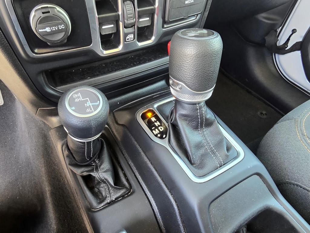 Used 2025 Jeep Wrangler Unlimited Sport AWD/4WD image 22