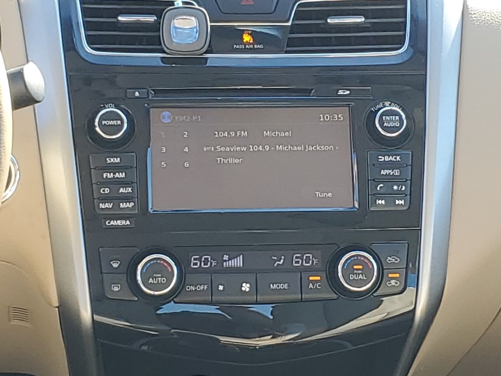 Used 2015 Nissan Altima 2.5 SL w/ Technology Package FWD image 14