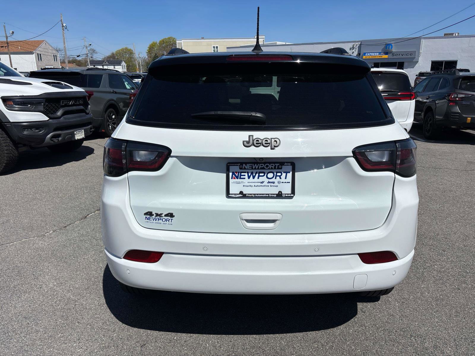 Used 2024 Jeep Compass Limited w/ High Altitude Package AWD/4WD image 3
