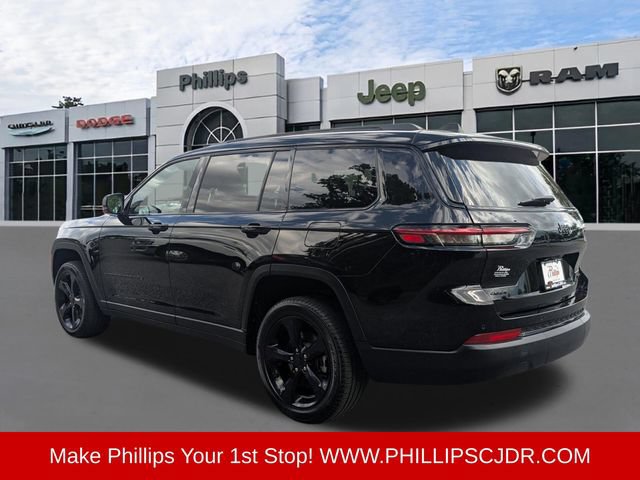 Used 2024 Jeep Grand Cherokee L Limited w/ Black Appearance Package AWD/4WD image 4