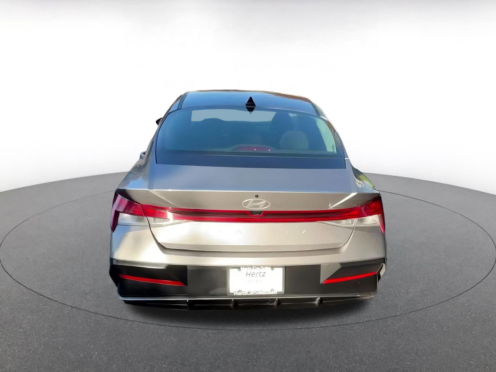 Used 2025 Hyundai Elantra SEL image 12