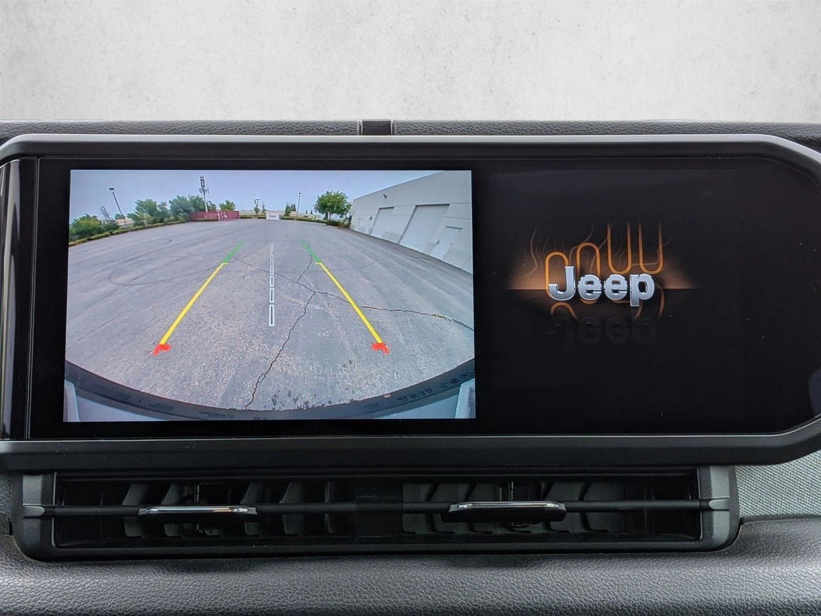 Used 2024 Jeep Wrangler Unlimited AWD/4WD image 14