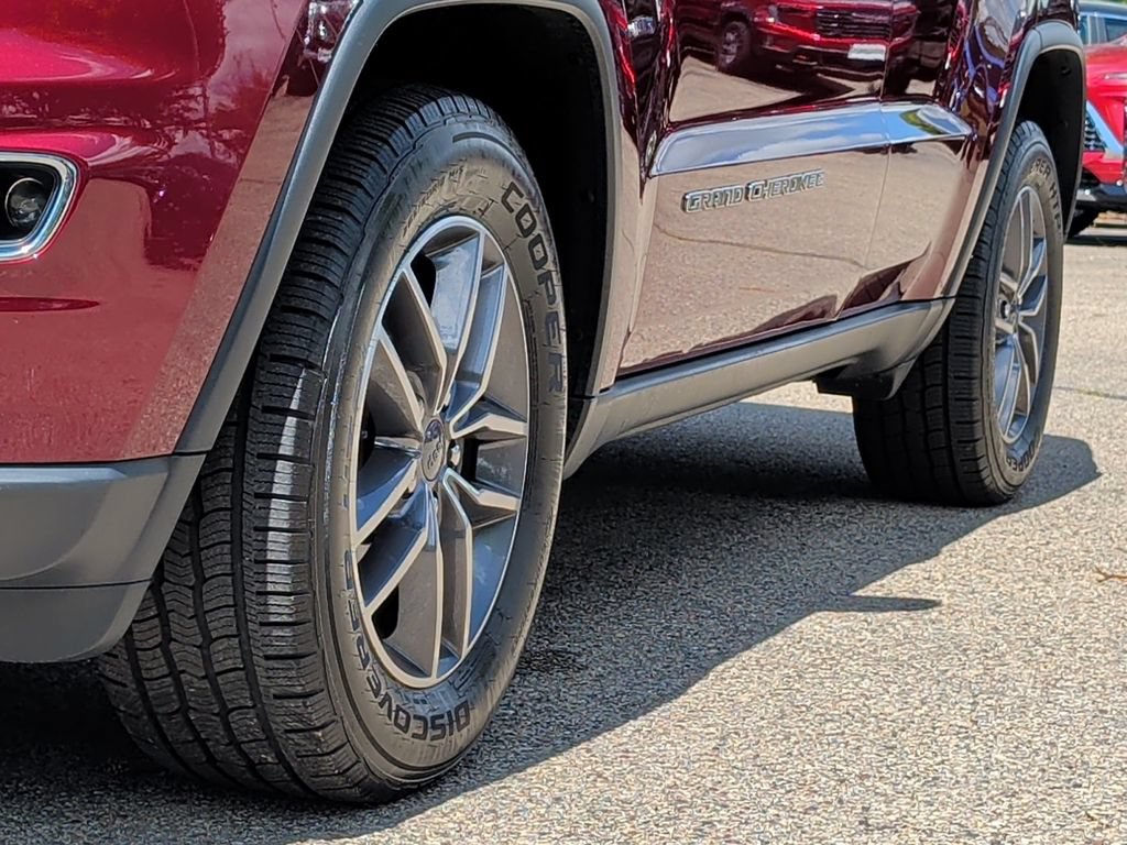 Used 2020 Jeep Grand Cherokee Limited AWD/4WD image 45