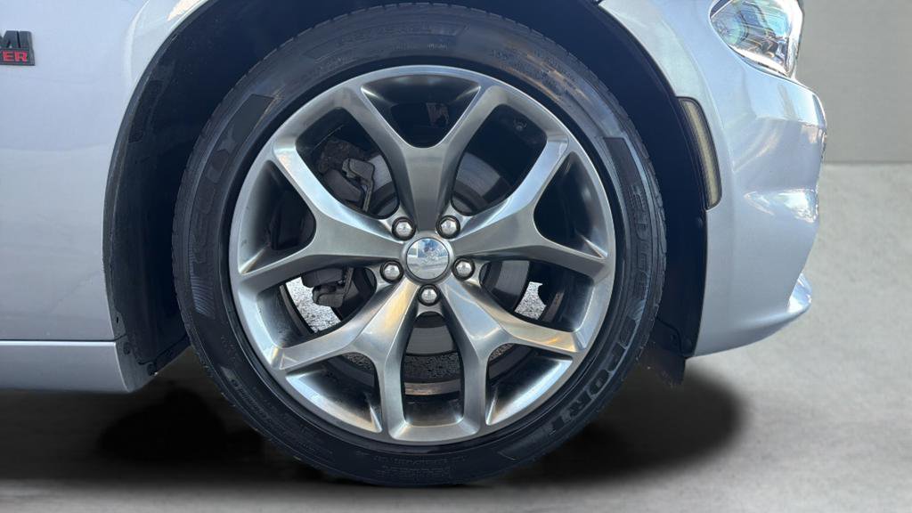 Used 2016 Dodge Charger R/T w/ Plus Group RWD image 27