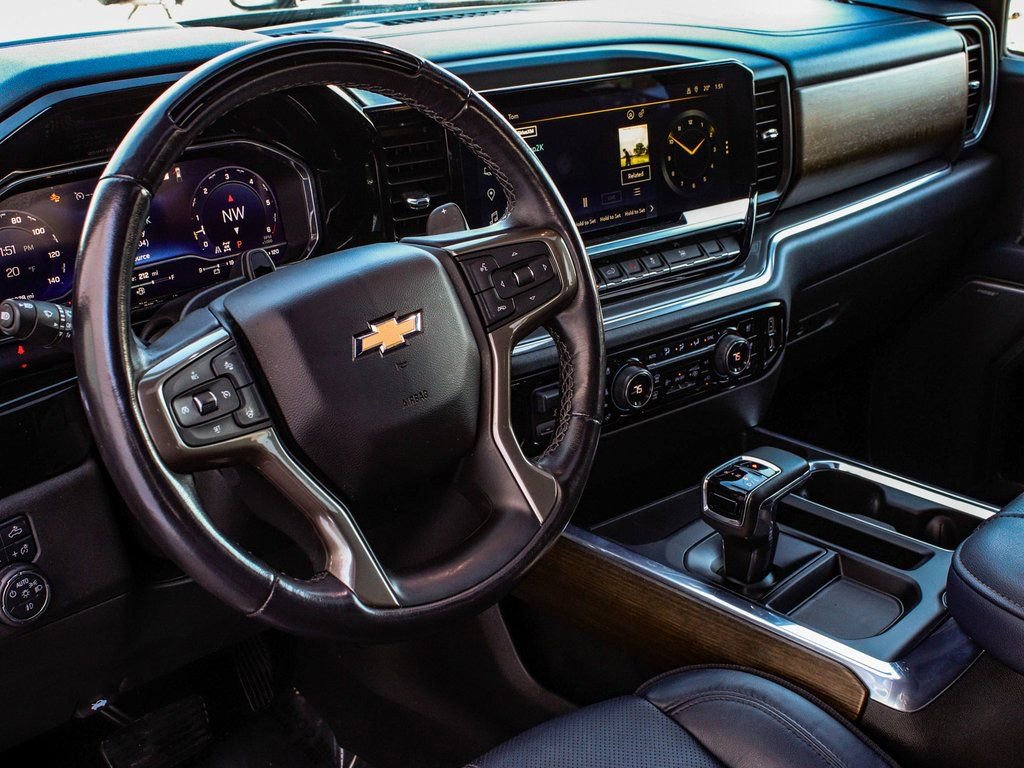 Used 2023 Chevrolet Silverado 1500 High Country image 15