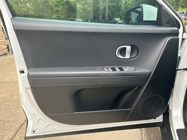 Used 2024 Hyundai Ioniq 5 SEL RWD image 12