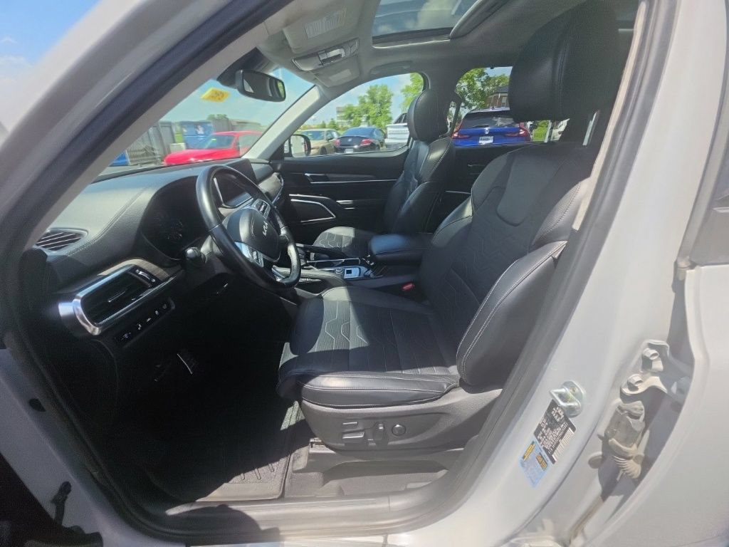 Used 2022 Kia Telluride SX w/ SX Prestige Package AWD/4WD image 13