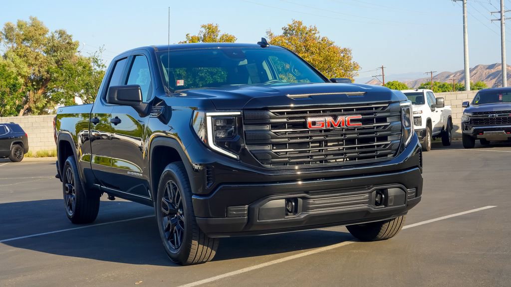 New 2025 GMC Sierra 1500 Pro w/ Graphite Edition image 5