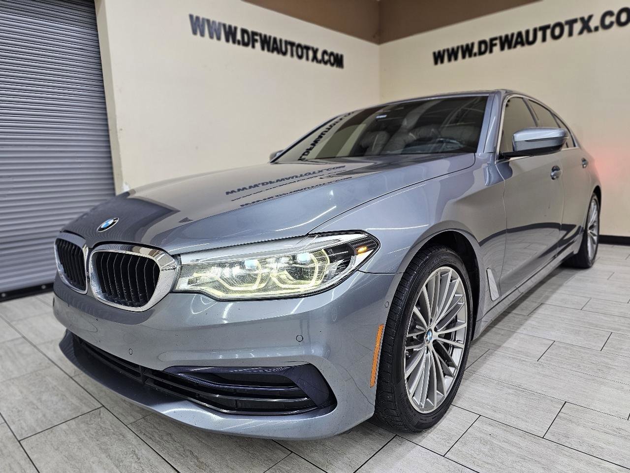 Used 2019 BMW 540i xDrive AWD/4WD image 3