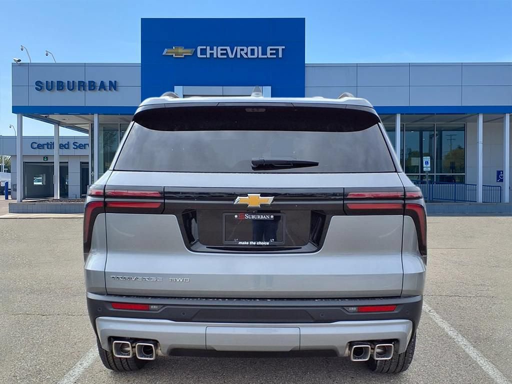 New 2026 Chevrolet Traverse LT w/ Driver Confidence Package AWD/4WD image 5