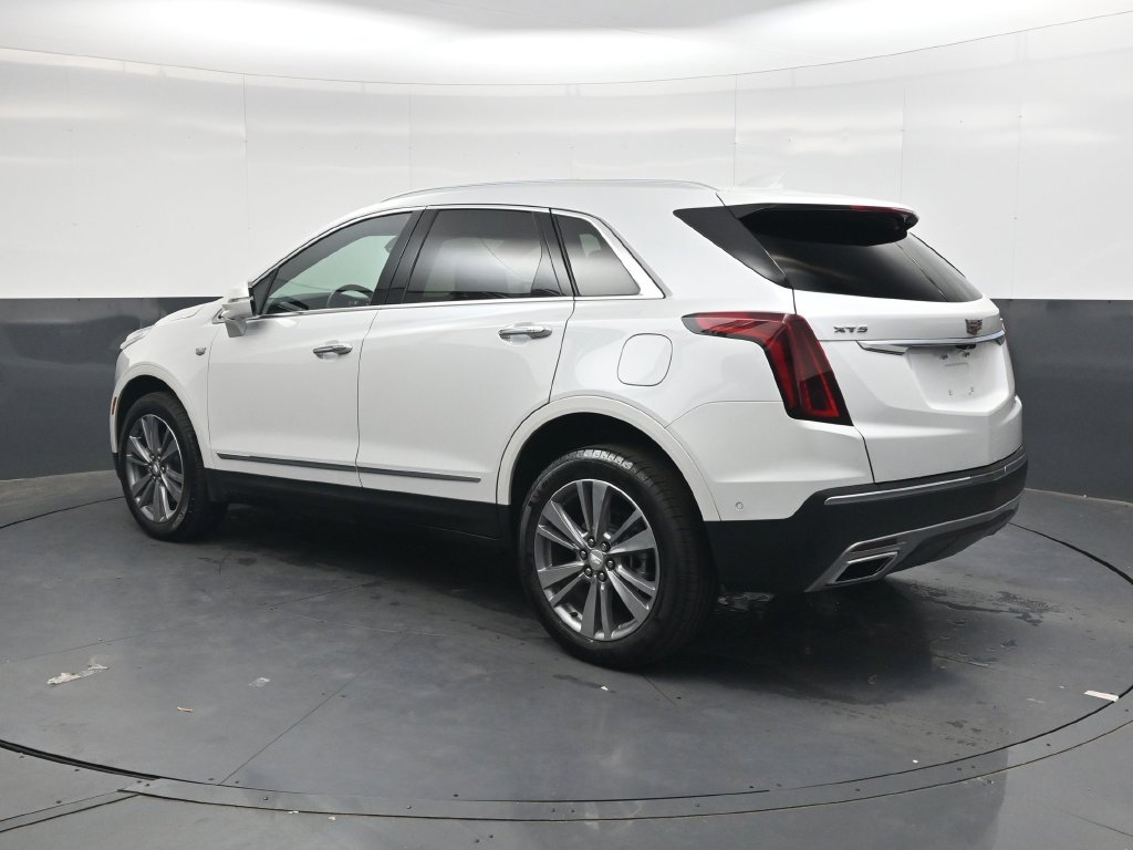 Used 2024 Cadillac XT5 Premium Luxury w/ Technology Package FWD image 7