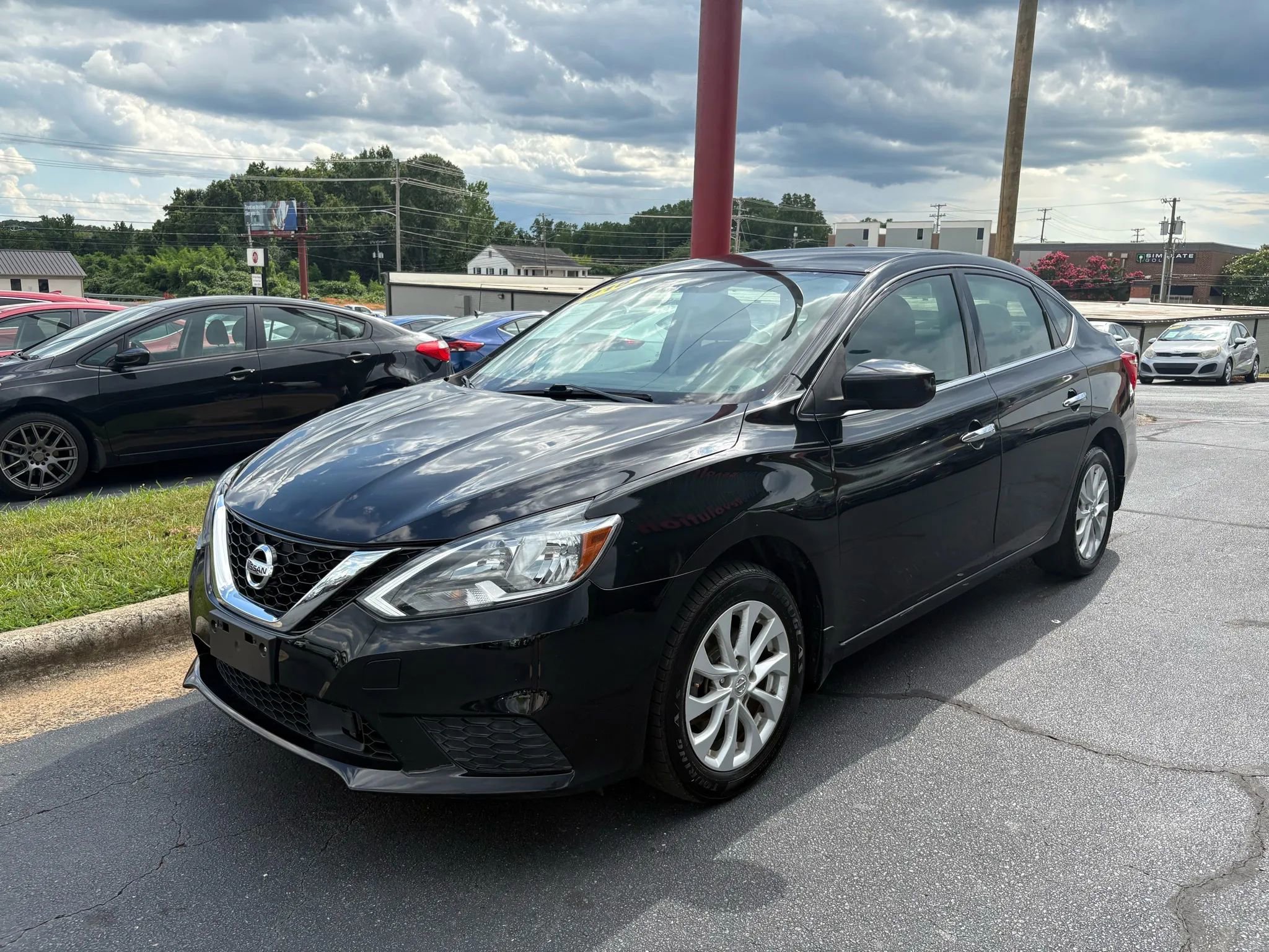 Used 2018 Nissan Sentra SV image 3
