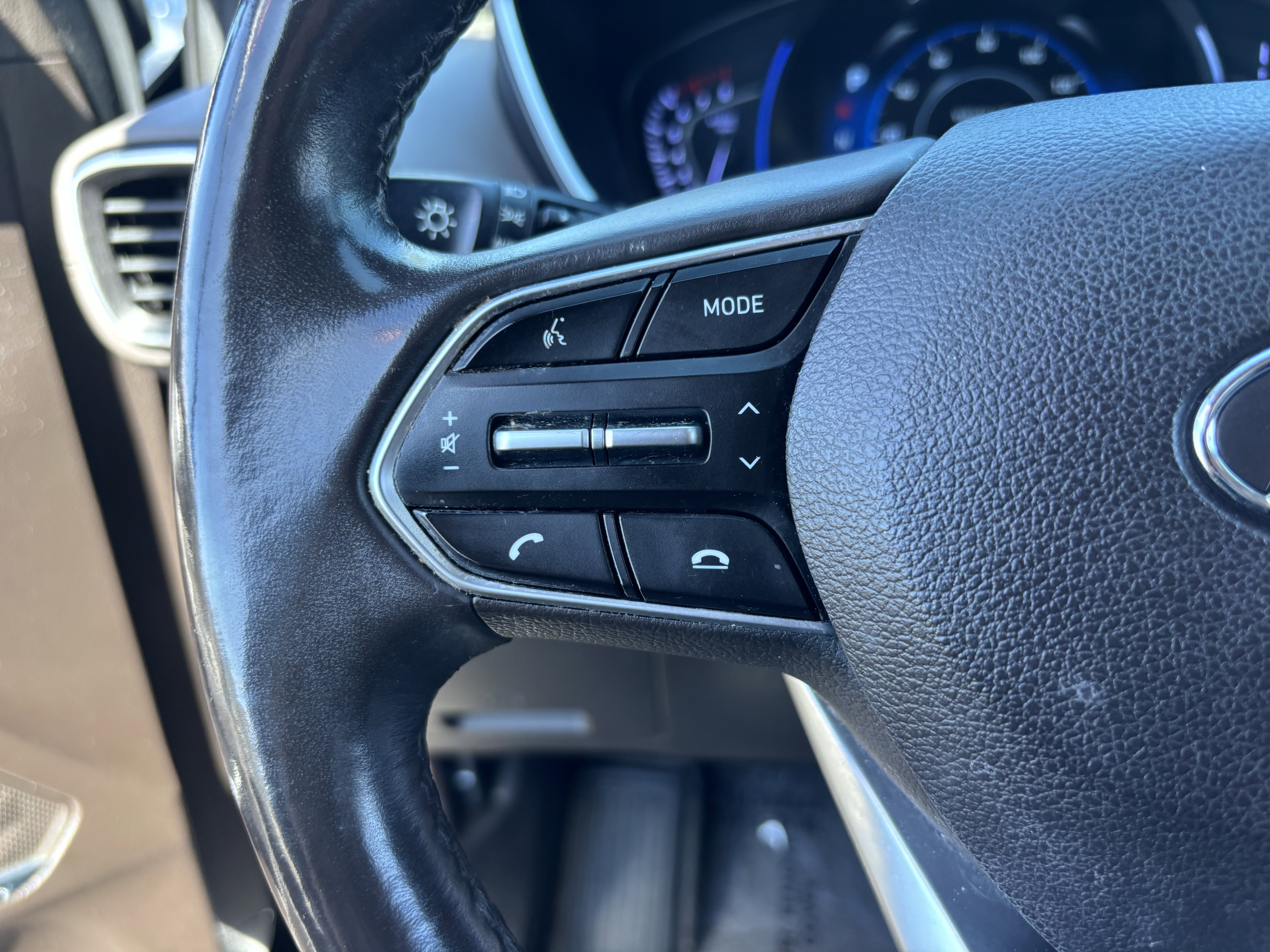 Used 2019 Hyundai Santa Fe AWD image 26