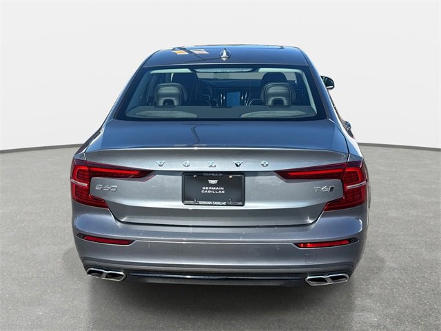 Used 2019 Volvo S60 T6 Momentum w/ Premium Package image 4