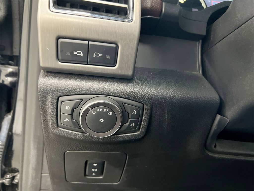 Used 2017 Ford F150 Platinum w/ Technology Package image 17