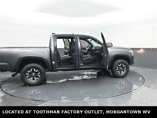 Used 2022 Toyota Tacoma TRD Off-Road image 27