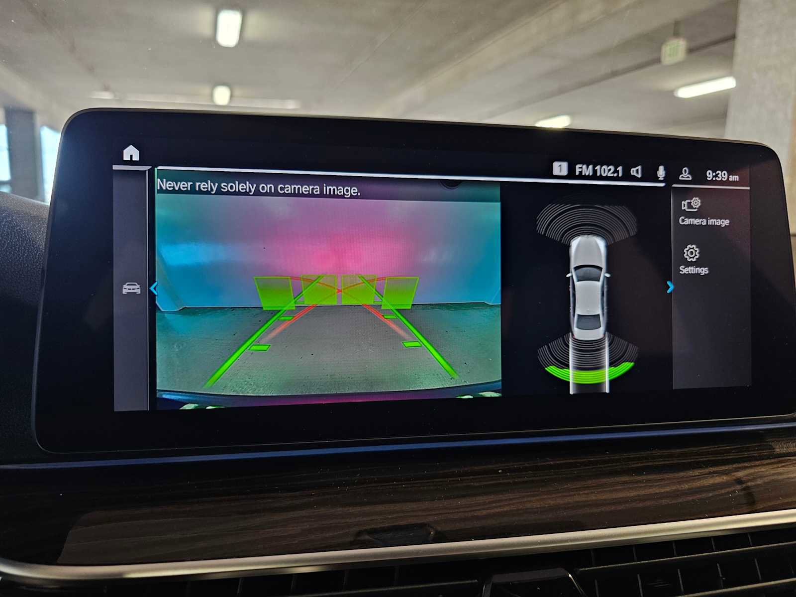 Used 2023 BMW 530e w/ M Sport Package image 18