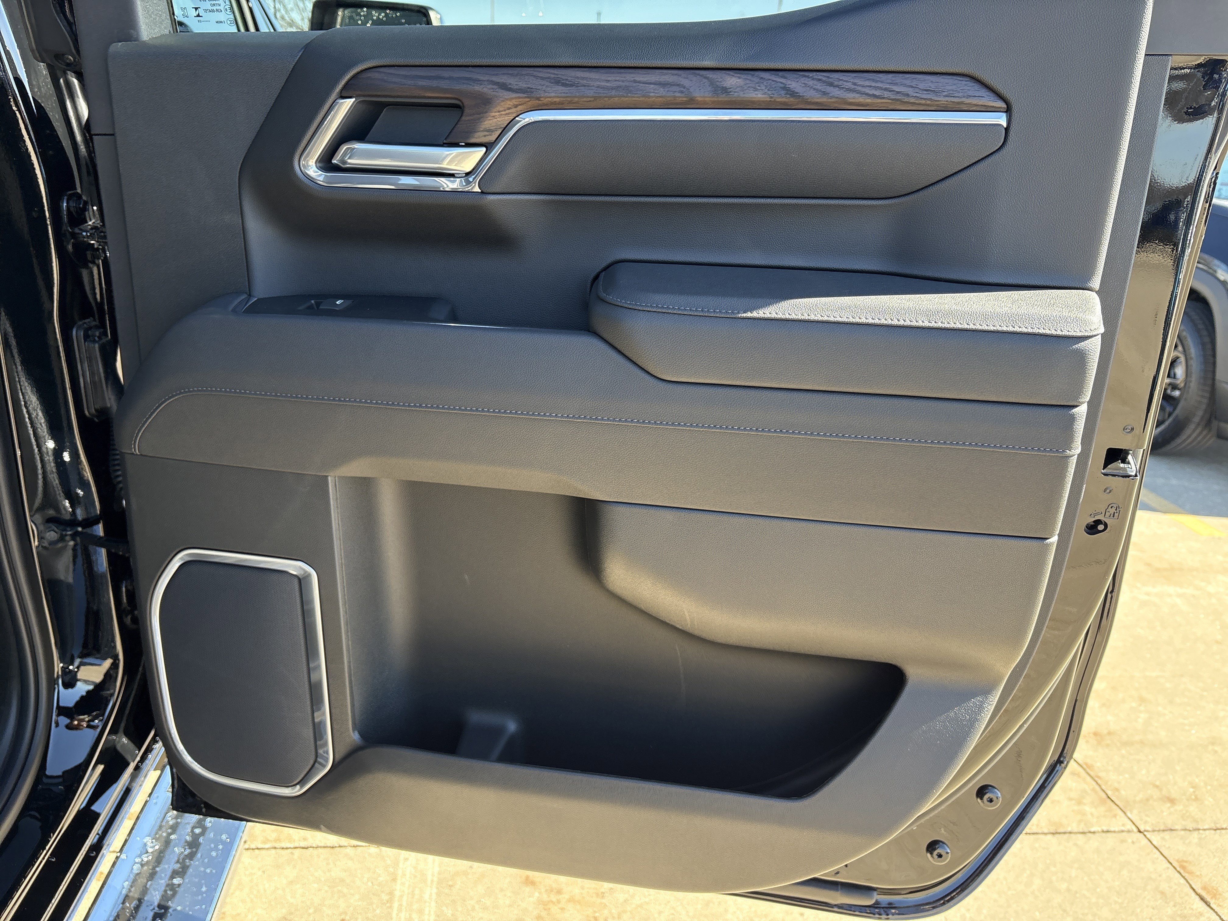 New 2026 GMC Sierra 1500 SLT w/ SLT Premium Plus Package image 20